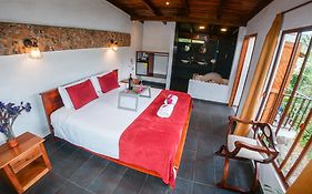 Coffee Lodge Cristal Glamping & Spa